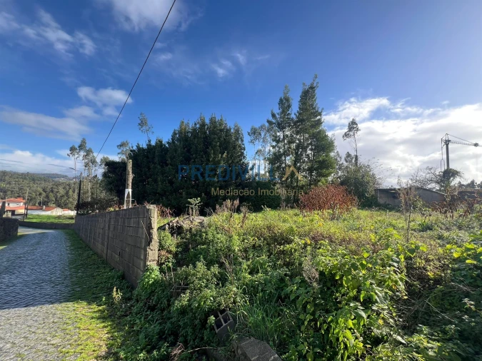 Terreno para Venda em Retorta e Tougues Foto 20