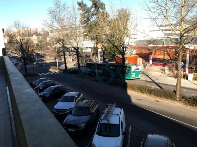 Escritório para Arrendamento em Oliveira, São Paio e São Sebastião Foto 2