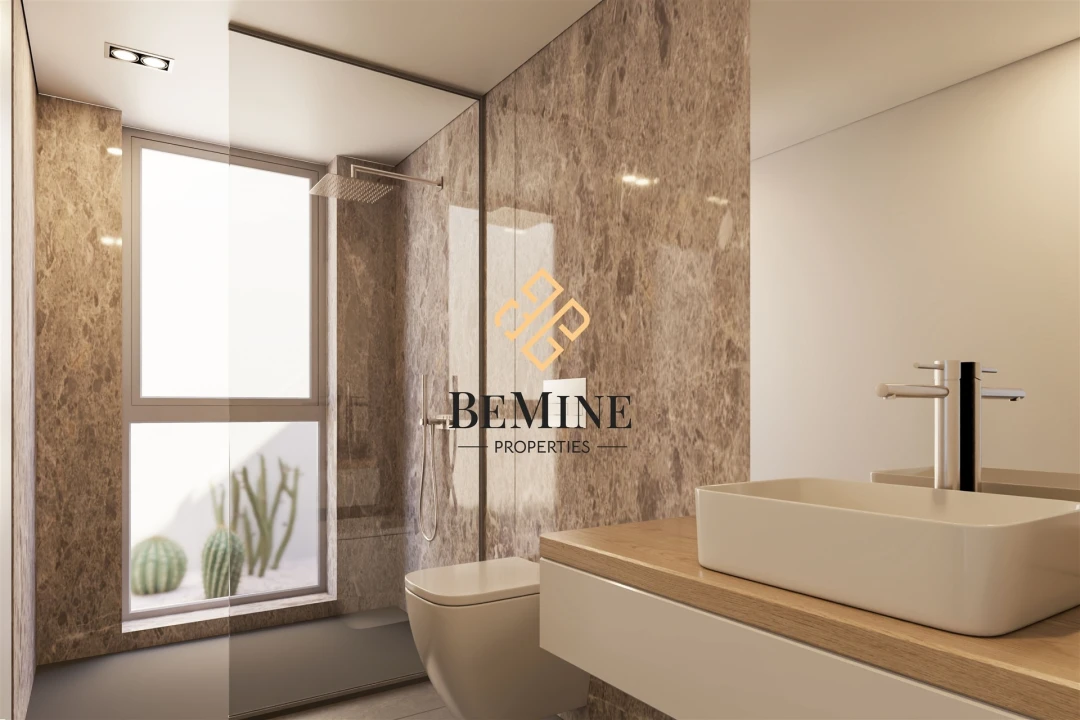 Moradia T4 para Venda em Caniço Foto 15