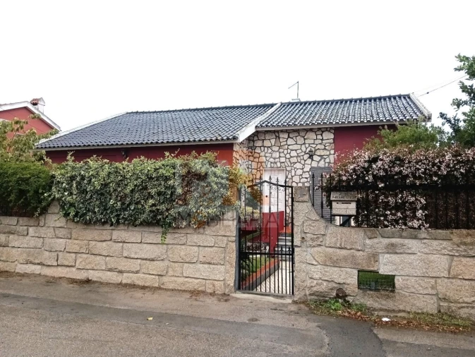 Moradia T7 para Venda em Azeitão (São Lourenço e São Simão) Foto 2