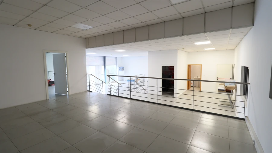 Armazém para Arrendamento em Antas e Abade de Vermoim Foto 9