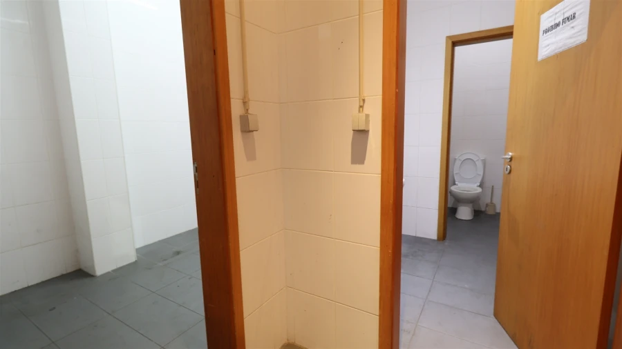 Armazém para Arrendamento em Antas e Abade de Vermoim Foto 19