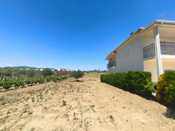 Moradia T3 para Venda em Vila Nova de Foz Côa Foto 14