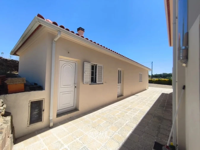 Moradia T3 para Venda em Vila Nova de Foz Côa Foto 20