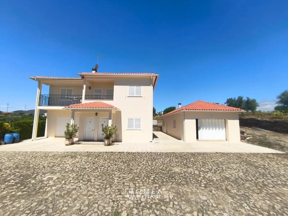 Moradia T3 para Venda em Vila Nova de Foz Côa Foto 22