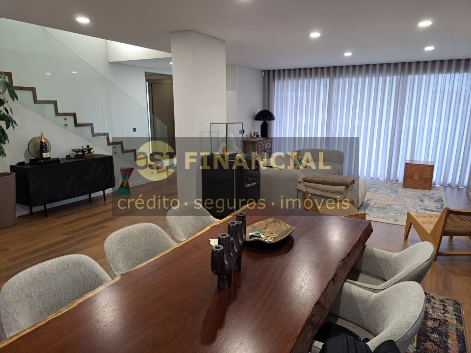 Moradia T4 para Venda em Esmoriz Foto 31