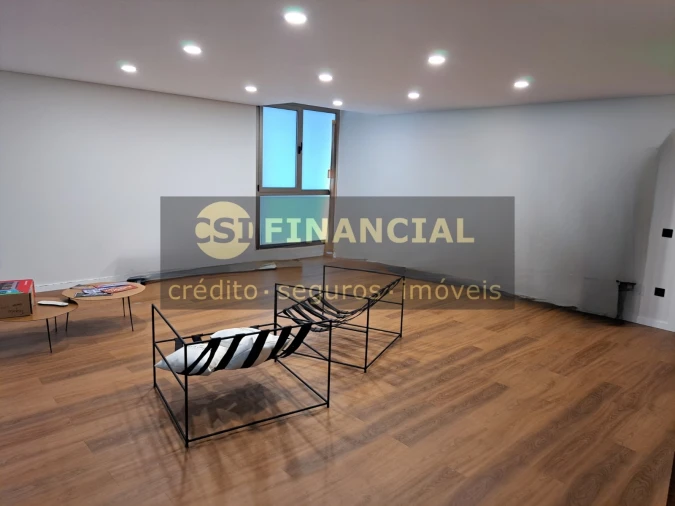 Moradia T4 para Venda em Esmoriz Foto 14