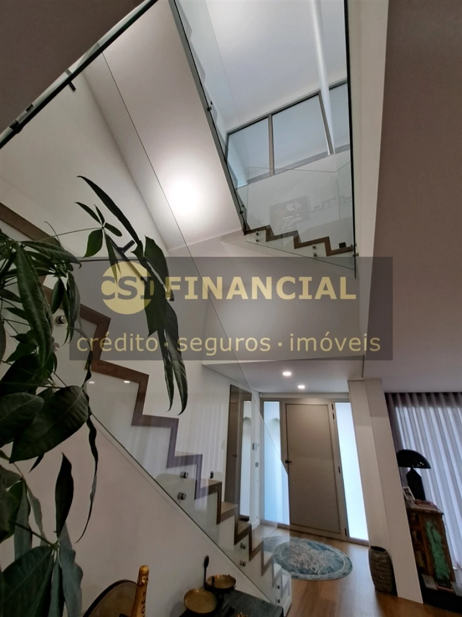 Moradia T4 para Venda em Esmoriz Foto 13