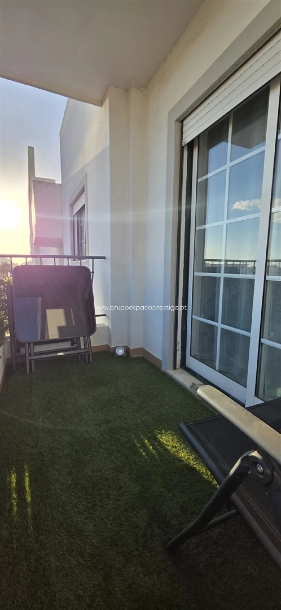Apartamento T2 para Venda em Quelfes Foto 4