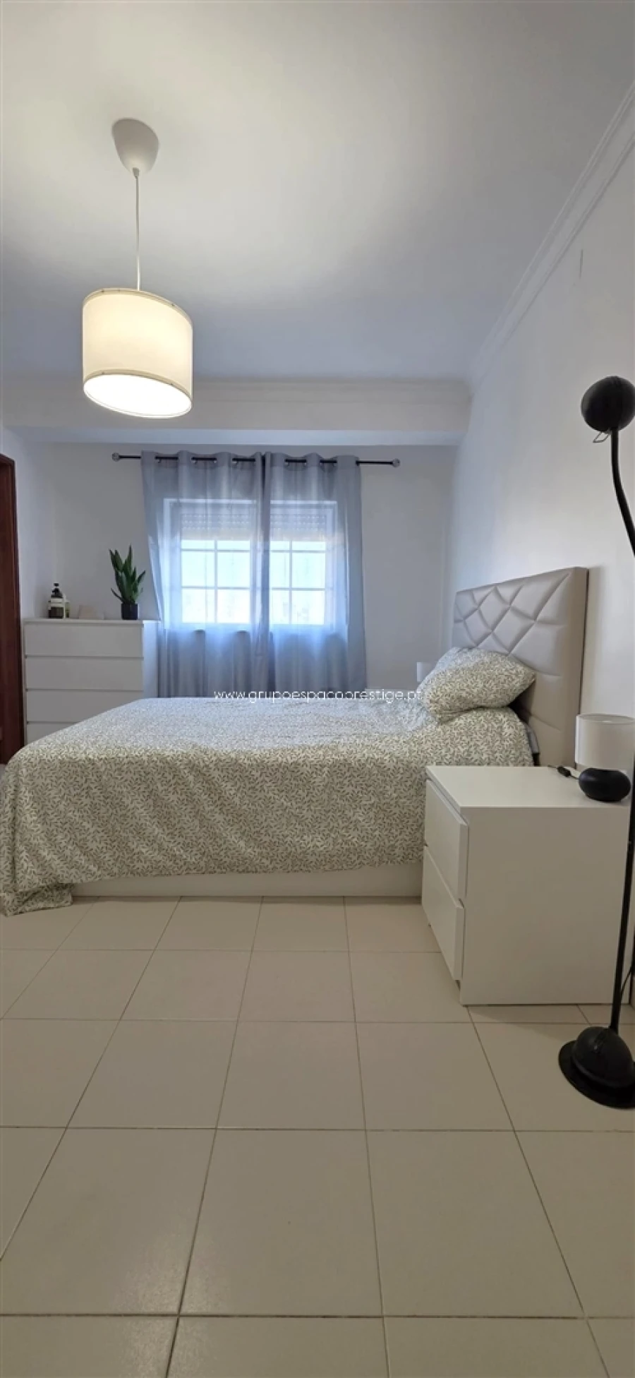 Apartamento T2 para Venda em Quelfes Foto 12