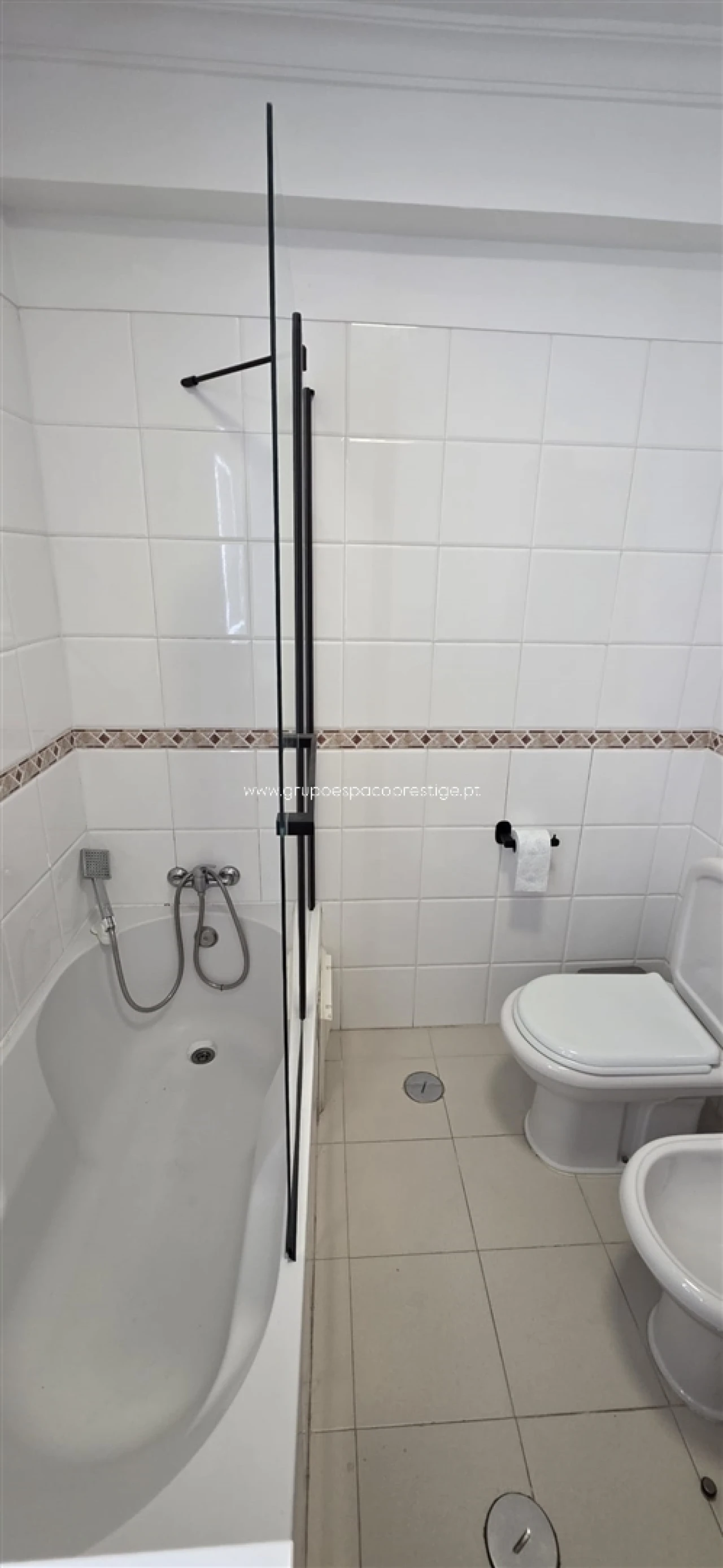 Apartamento T2 para Venda em Quelfes Foto 15