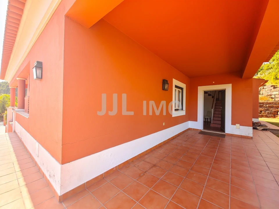 Moradia T4 para Arrendamento em Turcifal Foto 3