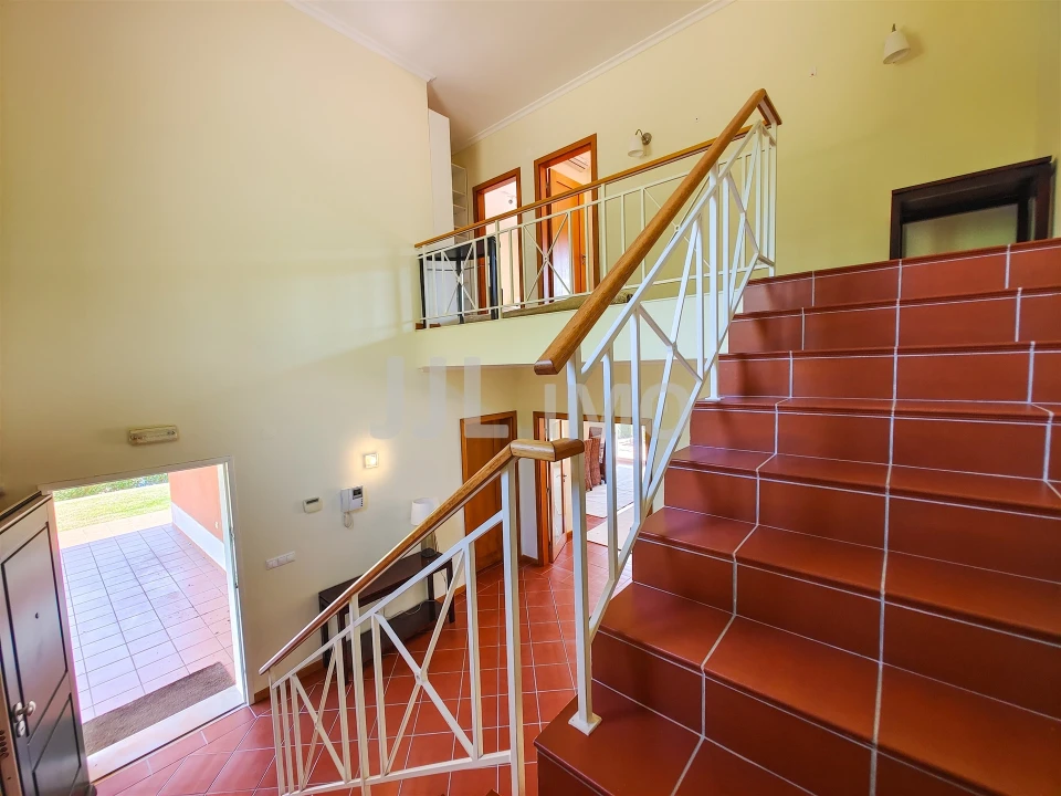 Moradia T4 para Arrendamento em Turcifal Foto 16