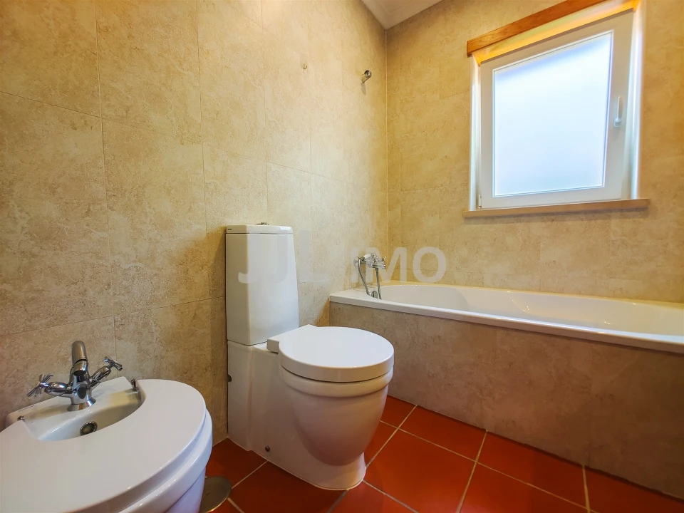 Moradia T4 para Arrendamento em Turcifal Foto 13