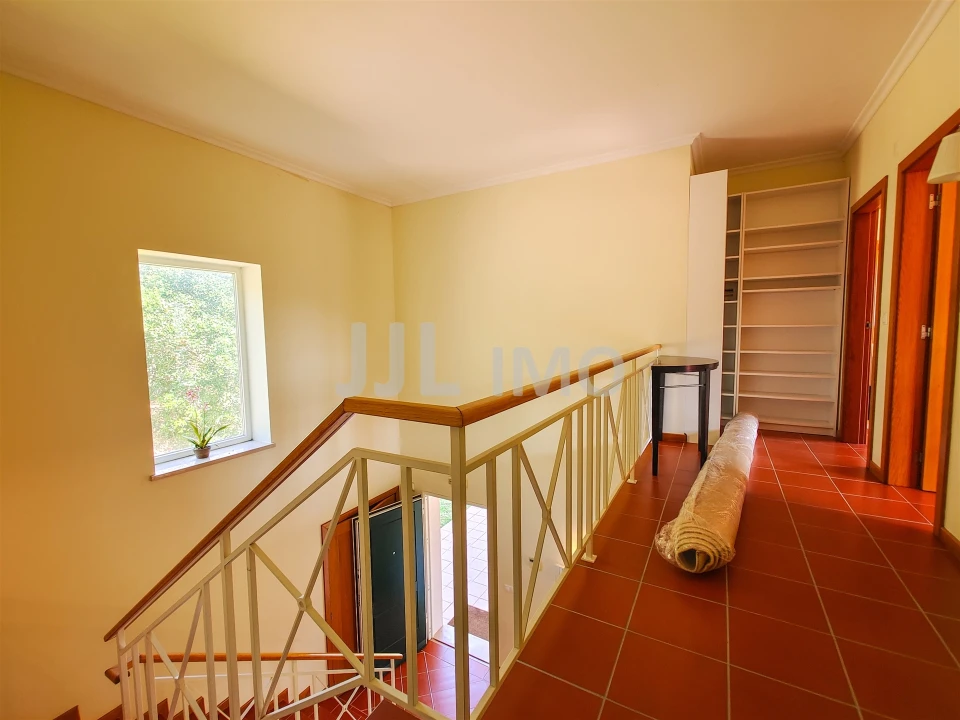 Moradia T4 para Arrendamento em Turcifal Foto 17