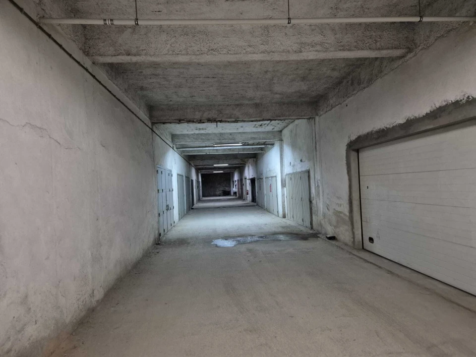 Garagem para Venda em Malveira e São Miguel de Alcainça Foto 4