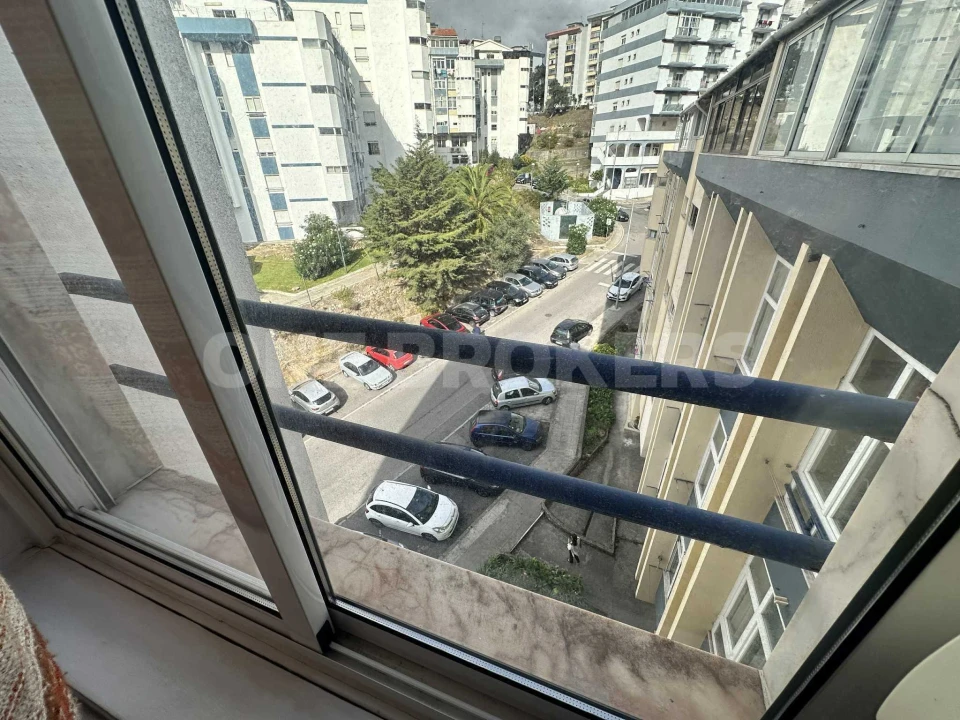 Apartamento T3 para Venda em Rio de Mouro Foto 18