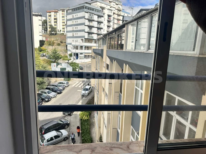 Apartamento T3 para Venda em Rio de Mouro Foto 16