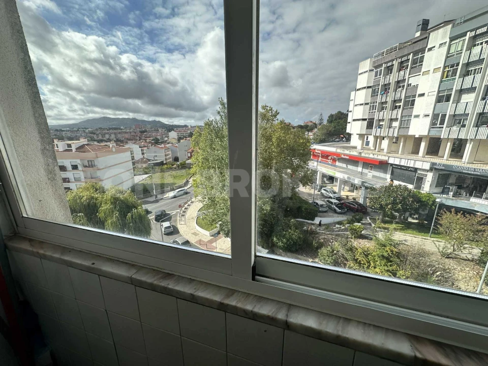 Apartamento T3 para Venda em Rio de Mouro Foto 15