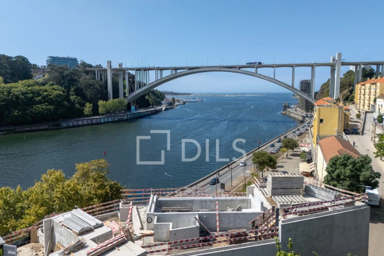 Apartamento T3 para Venda em Lordelo do Ouro e Massarelos Foto 24