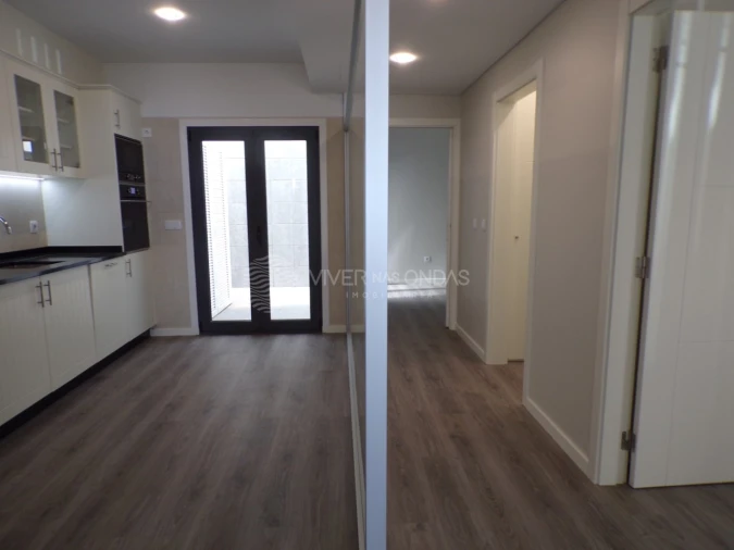 Apartamento T2 para Venda em Sesimbra (Castelo) Foto 6