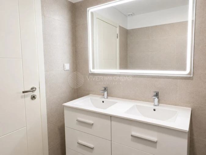 Apartamento T2 para Venda em Sesimbra (Castelo) Foto 15