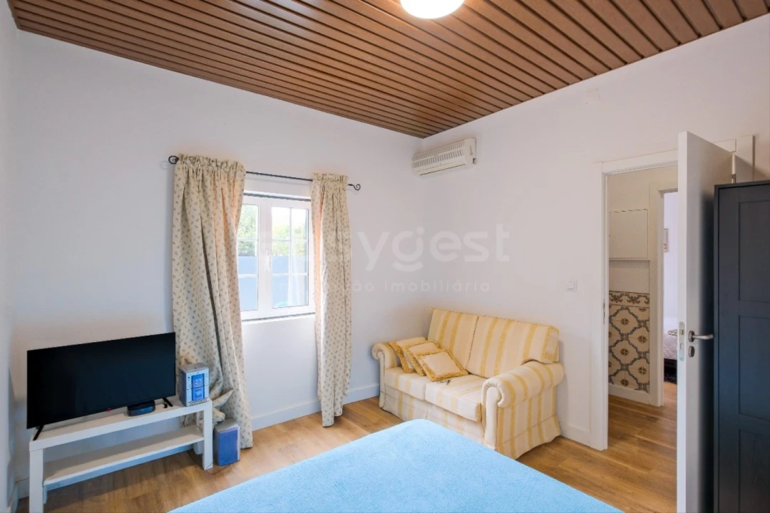 Moradia T4 para Venda em Algés, Linda-A-Velha e Cruz Quebrada-Dafundo Foto 13