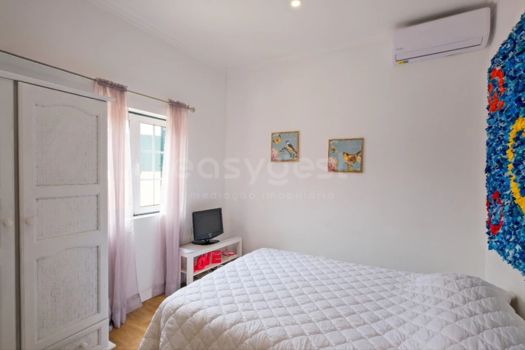 Moradia T4 para Venda em Algés, Linda-A-Velha e Cruz Quebrada-Dafundo Foto 14