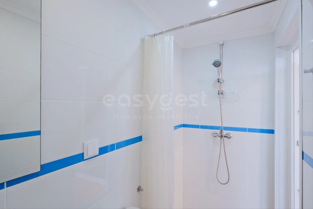 Moradia T4 para Venda em Algés, Linda-A-Velha e Cruz Quebrada-Dafundo Foto 34