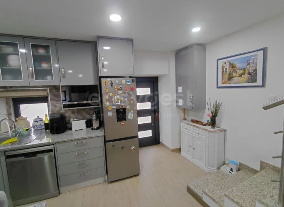 Moradia T2 para Venda em Bemposta Foto 7