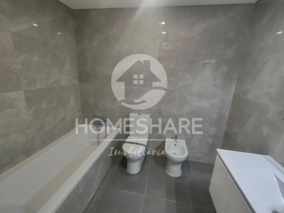 Moradia T3 para Venda em Campo e Sobrado Foto 18