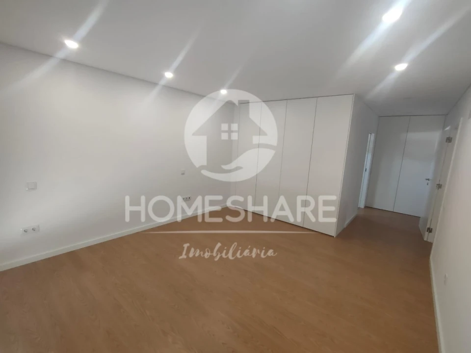 Moradia T3 para Venda em Campo e Sobrado Foto 21