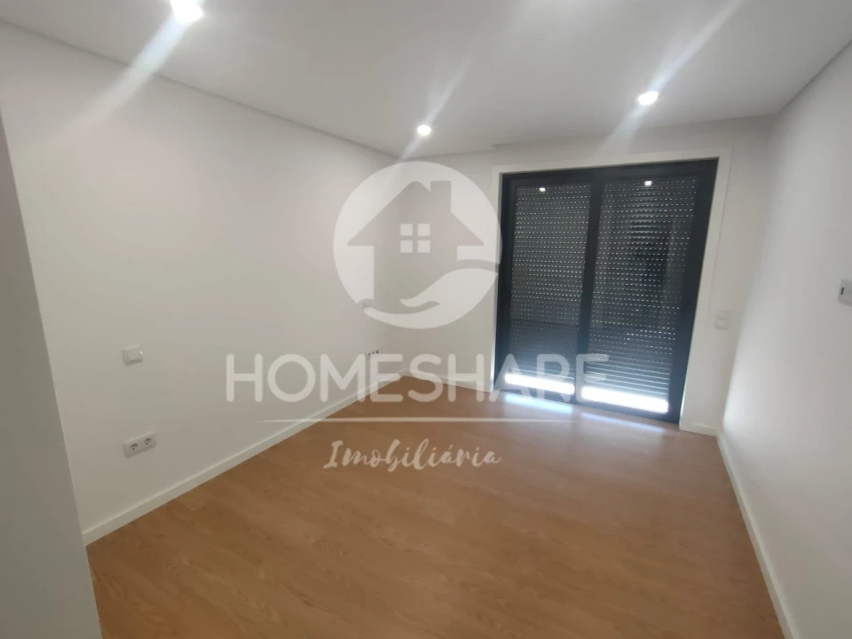 Moradia T3 para Venda em Campo e Sobrado Foto 22