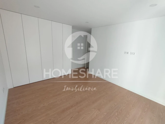 Moradia T3 para Venda em Campo e Sobrado Foto 12