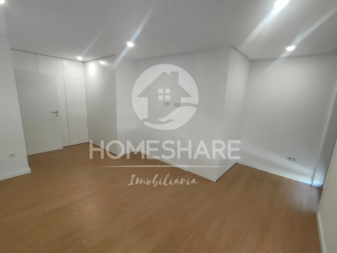 Moradia T3 para Venda em Campo e Sobrado Foto 19