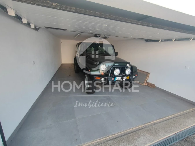 Moradia T3 para Venda em Campo e Sobrado Foto 32