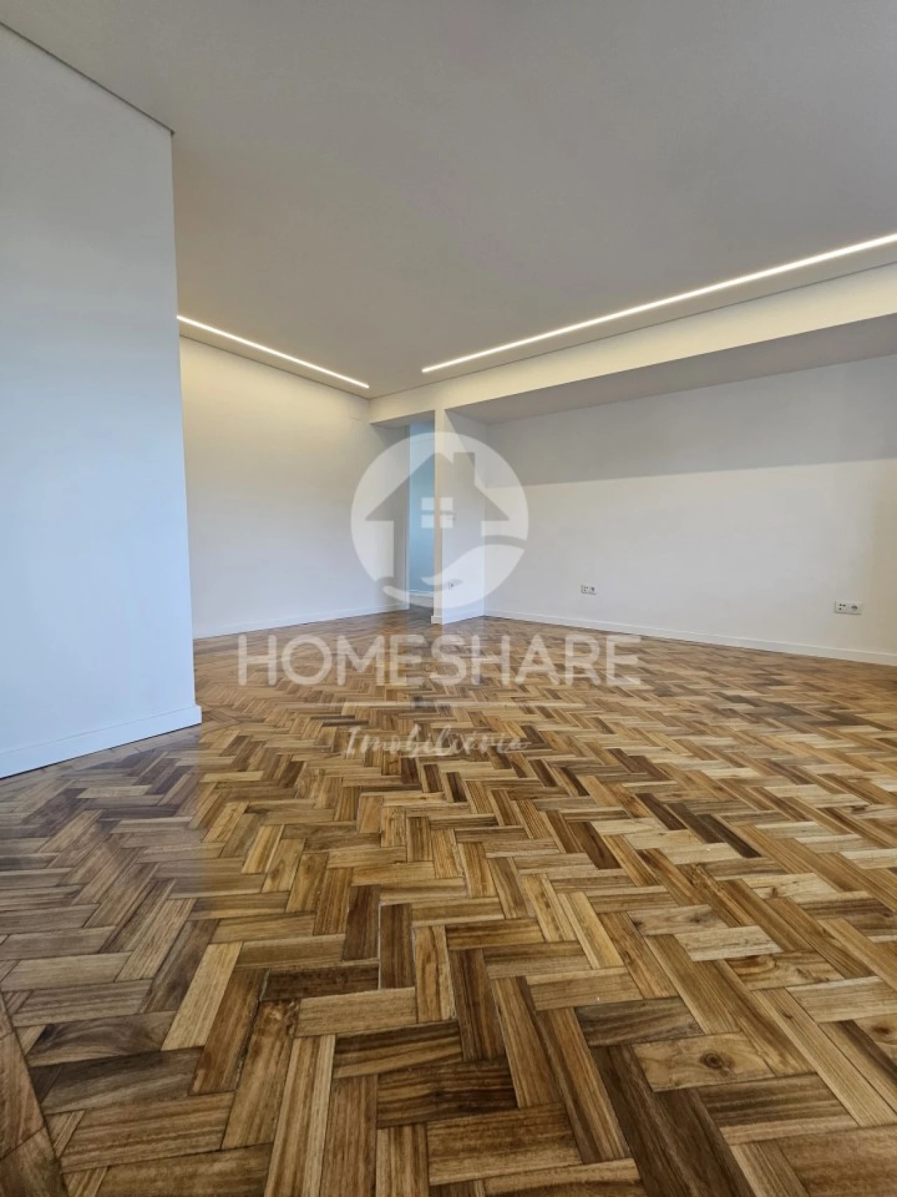 Apartamento T4 para Venda em Cedofeita, Santo Ildefonso, Sé, Miragaia, São Nicolau e Vitória Foto 4