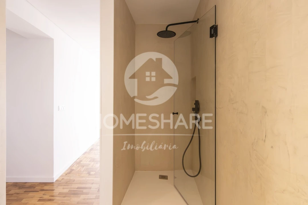 Apartamento T4 para Venda em Cedofeita, Santo Ildefonso, Sé, Miragaia, São Nicolau e Vitória Foto 19