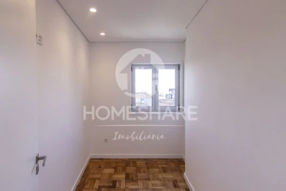 Apartamento T4 para Venda em Cedofeita, Santo Ildefonso, Sé, Miragaia, São Nicolau e Vitória