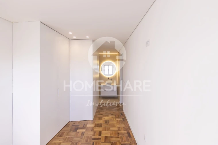 Apartamento T4 para Venda em Cedofeita, Santo Ildefonso, Sé, Miragaia, São Nicolau e Vitória Foto 18