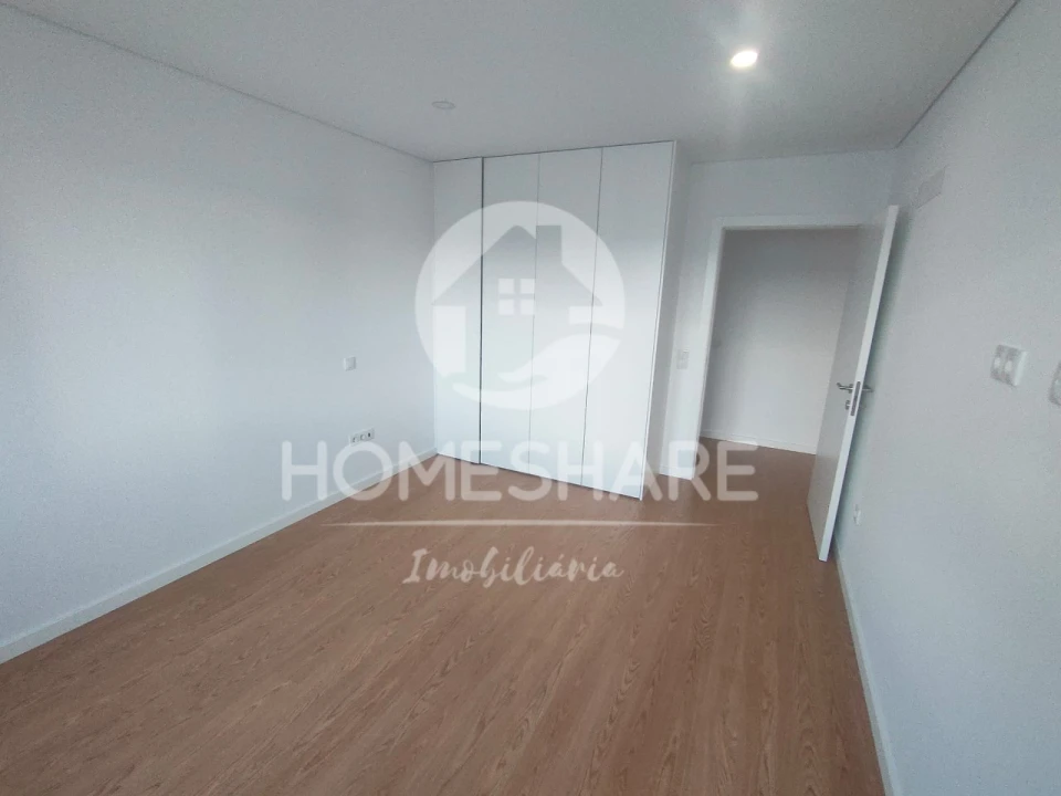 Moradia T3 para Venda em Campo e Sobrado Foto 14