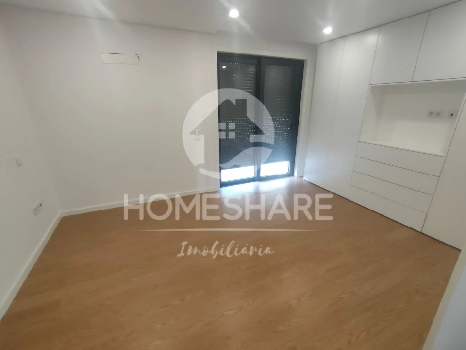 Moradia T3 para Venda em Campo e Sobrado Foto 22