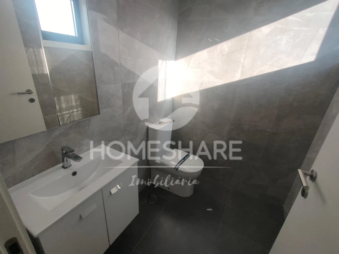 Moradia T3 para Venda em Campo e Sobrado Foto 9