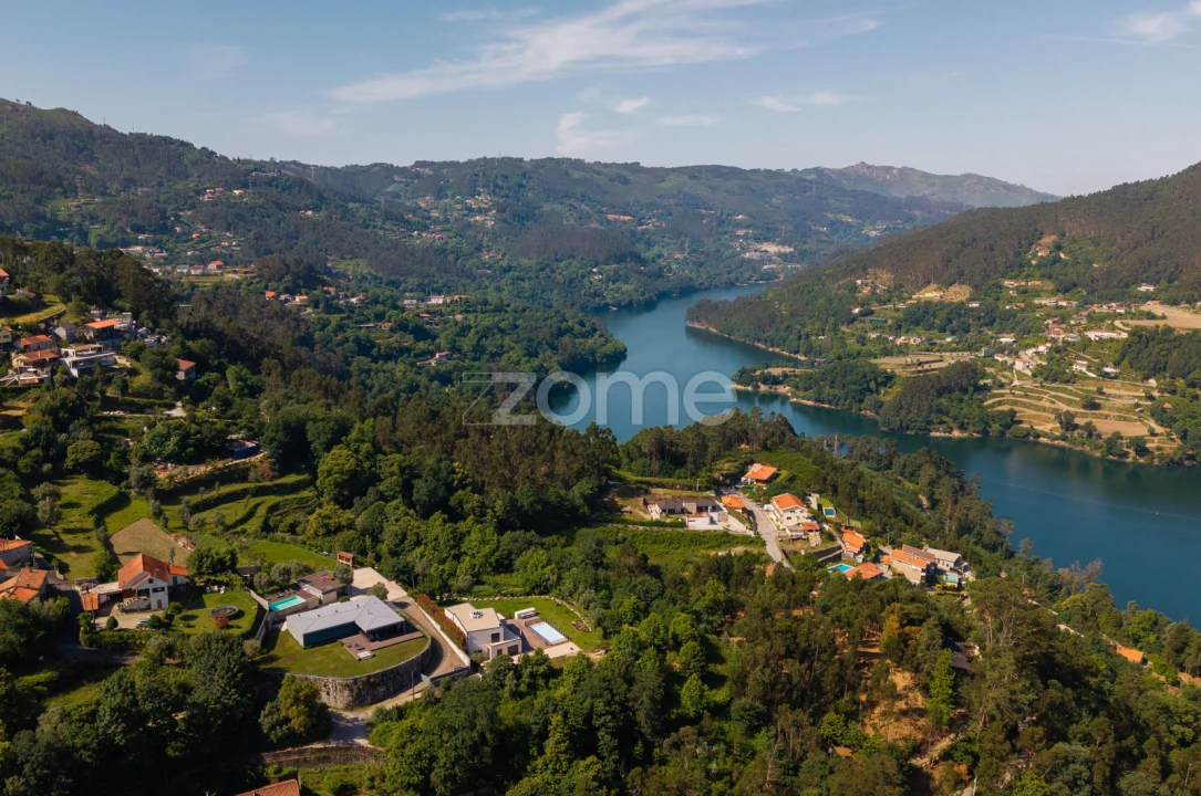 Moradia T4 para Venda em Ventosa e Cova Foto 37