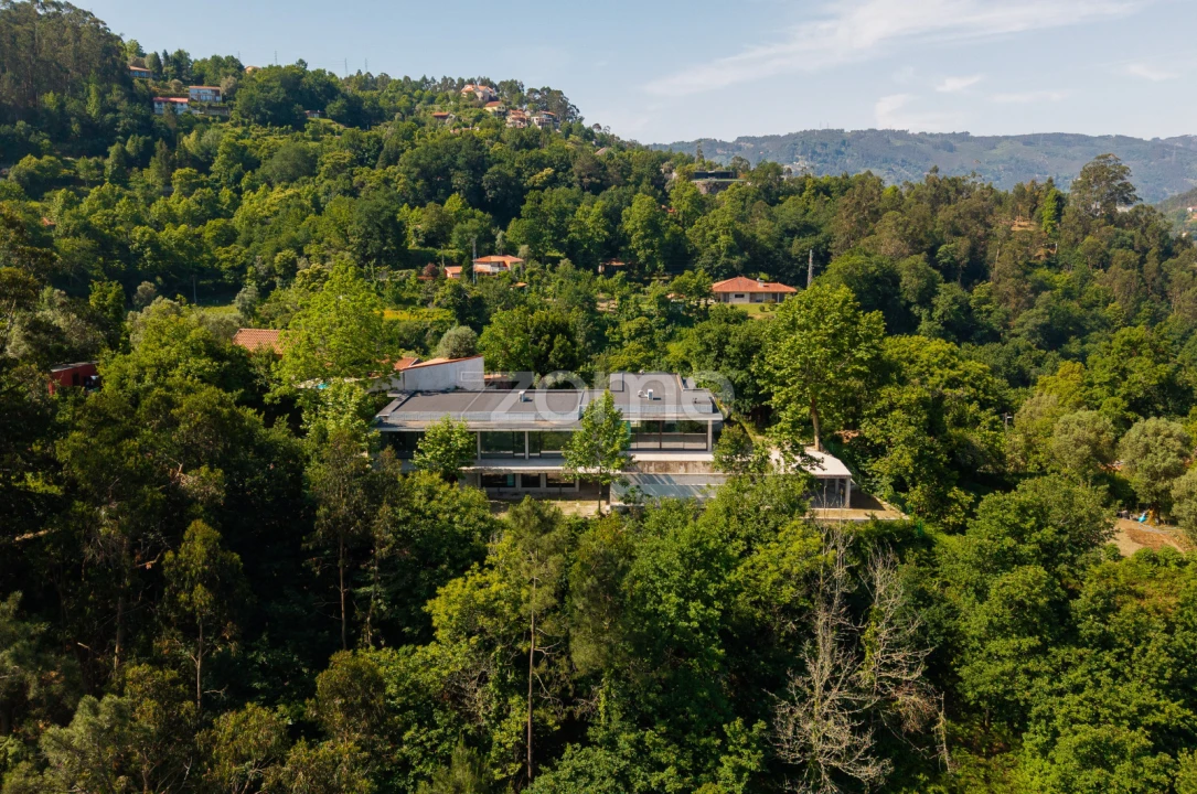 Moradia T4 para Venda em Ventosa e Cova Foto 44