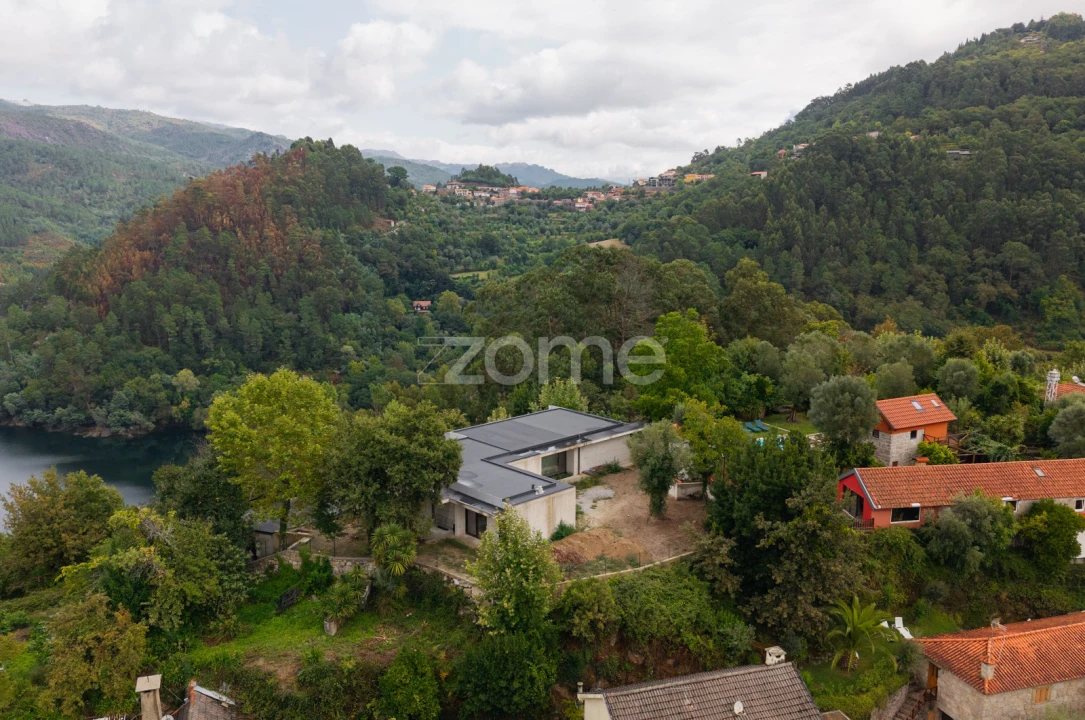 Moradia T4 para Venda em Ventosa e Cova Foto 38