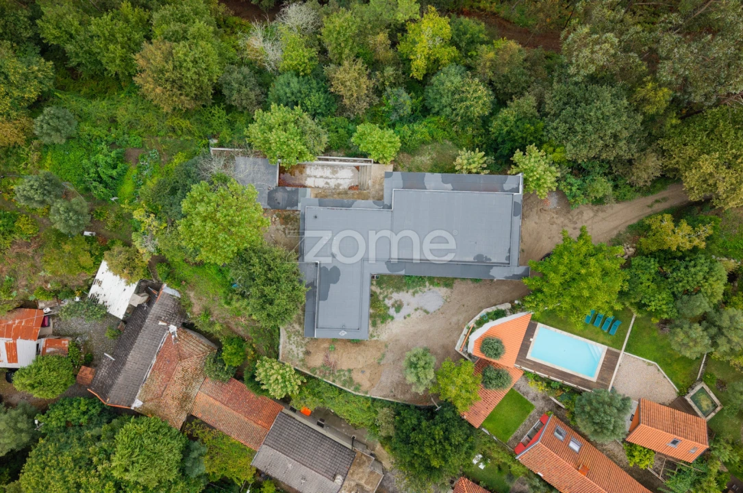 Moradia T4 para Venda em Ventosa e Cova Foto 9