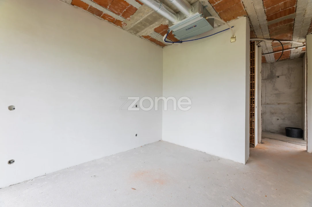 Moradia T4 para Venda em Ventosa e Cova Foto 21