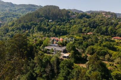 Moradia T4 para Venda em Ventosa e Cova