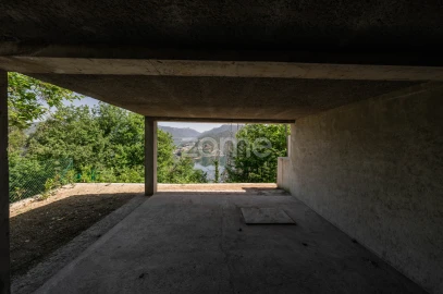 Moradia T4 para Venda em Ventosa e Cova